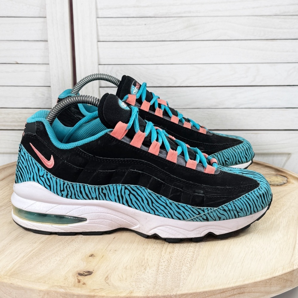 Nike Air Max 95 Premium Tape Sneakers Gamma Blue Zebra Black Pink Youth 7